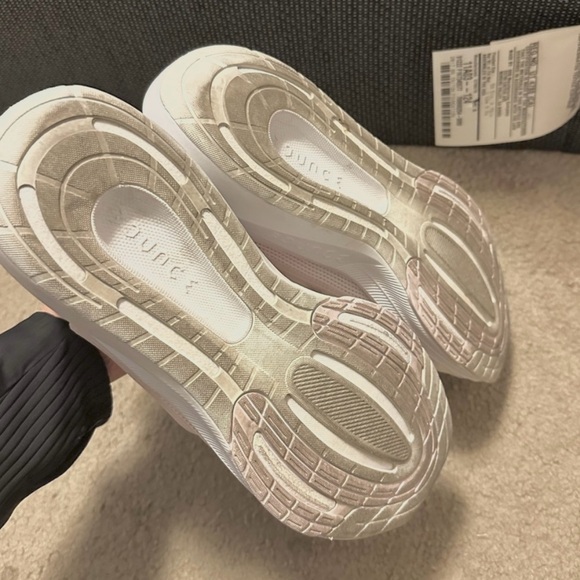 Adidas pink nude sneakers ultra boost bounce workout shoes - Picture 5 of 5